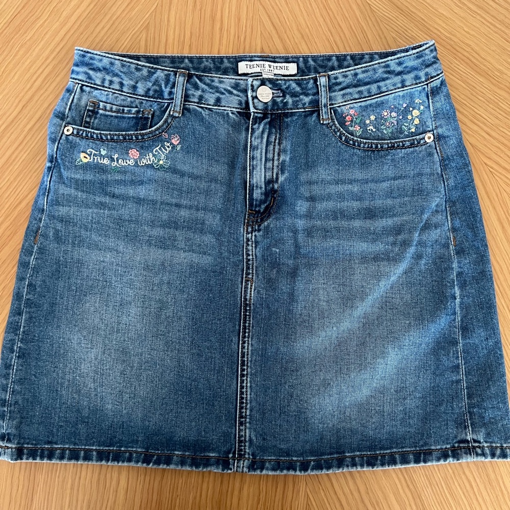 Teenie Weenie Embroidered Denim Skirt